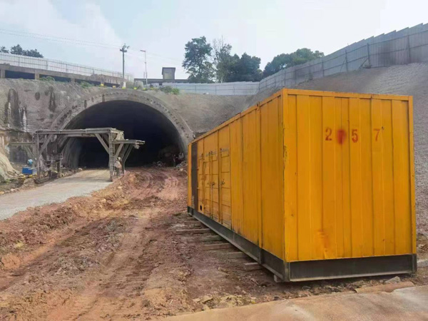 大丰发电机出租自启装置的工作原理是什么？