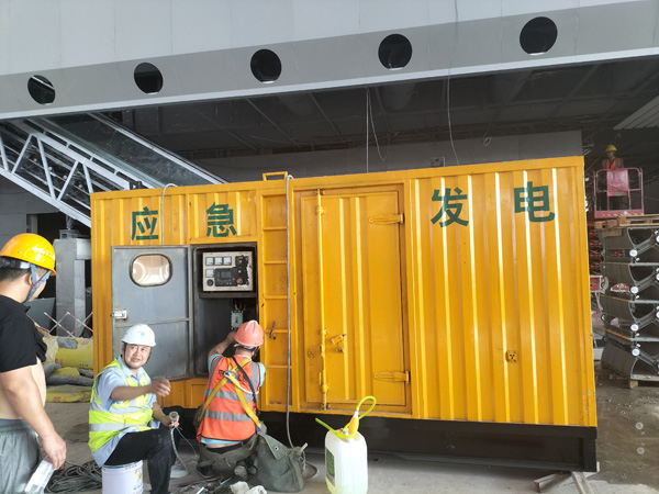 大丰怎样判断空气滤清器是否需要更换？