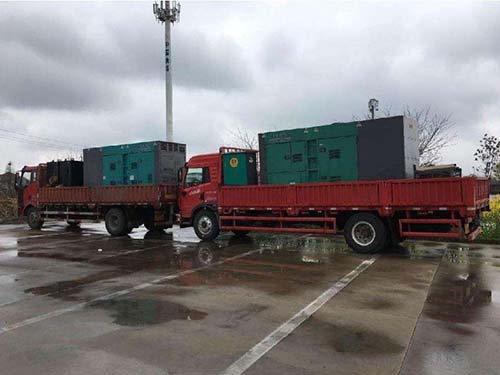 大丰涂抹密封胶后，需要等待多长时间才能安装水冷式机油散热器密封件？